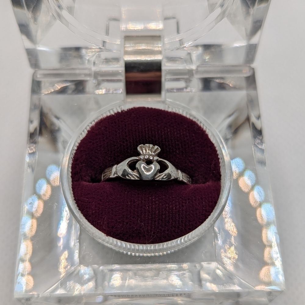 Silver Claddagh Ring